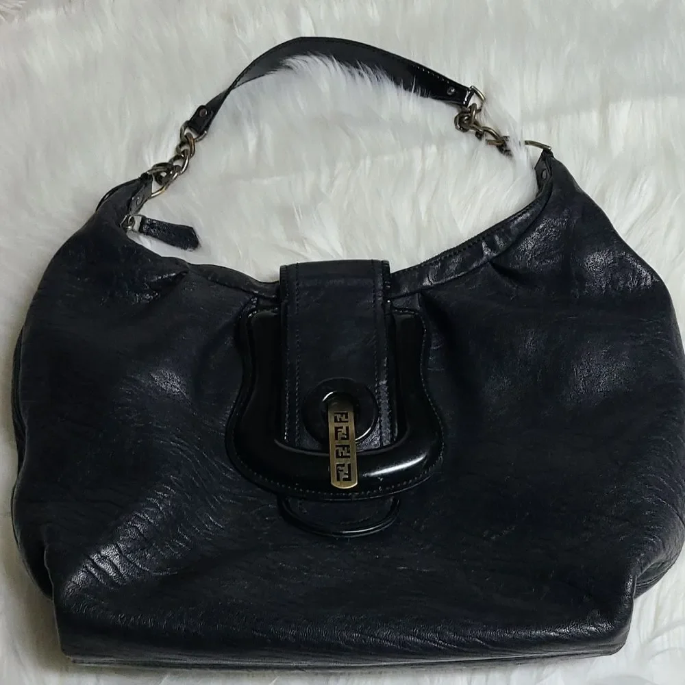 💯 Authentic Fendi Hobo Handbag 🍀 - Picture 16 of 17